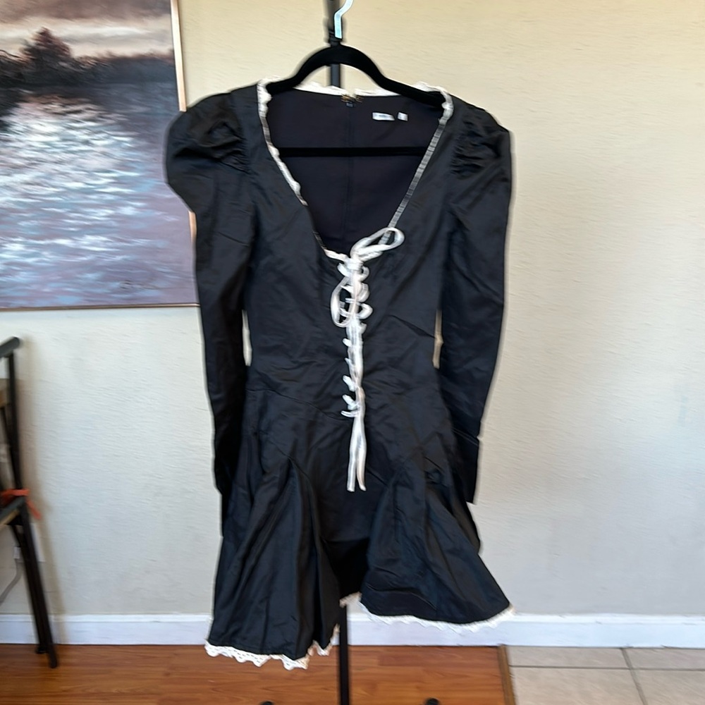 HOUSE OF CB Larisa Black Cream Lace Up Pleated Mini Dress XS NWOT - Picture 4 of 12